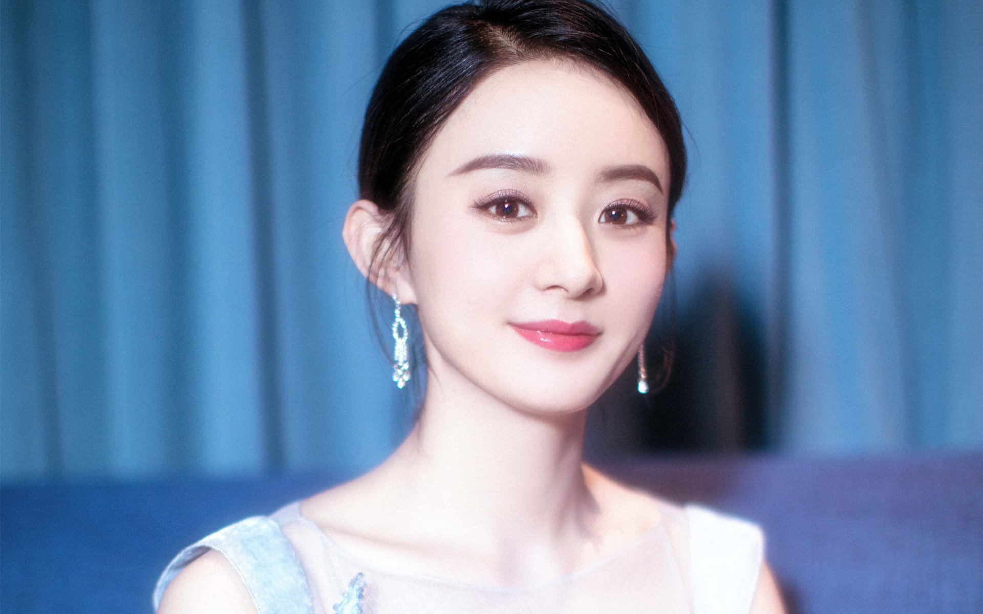 团队荣耀与个人英雄，巴萨的精密终结与巴斯托尼的统治之夜