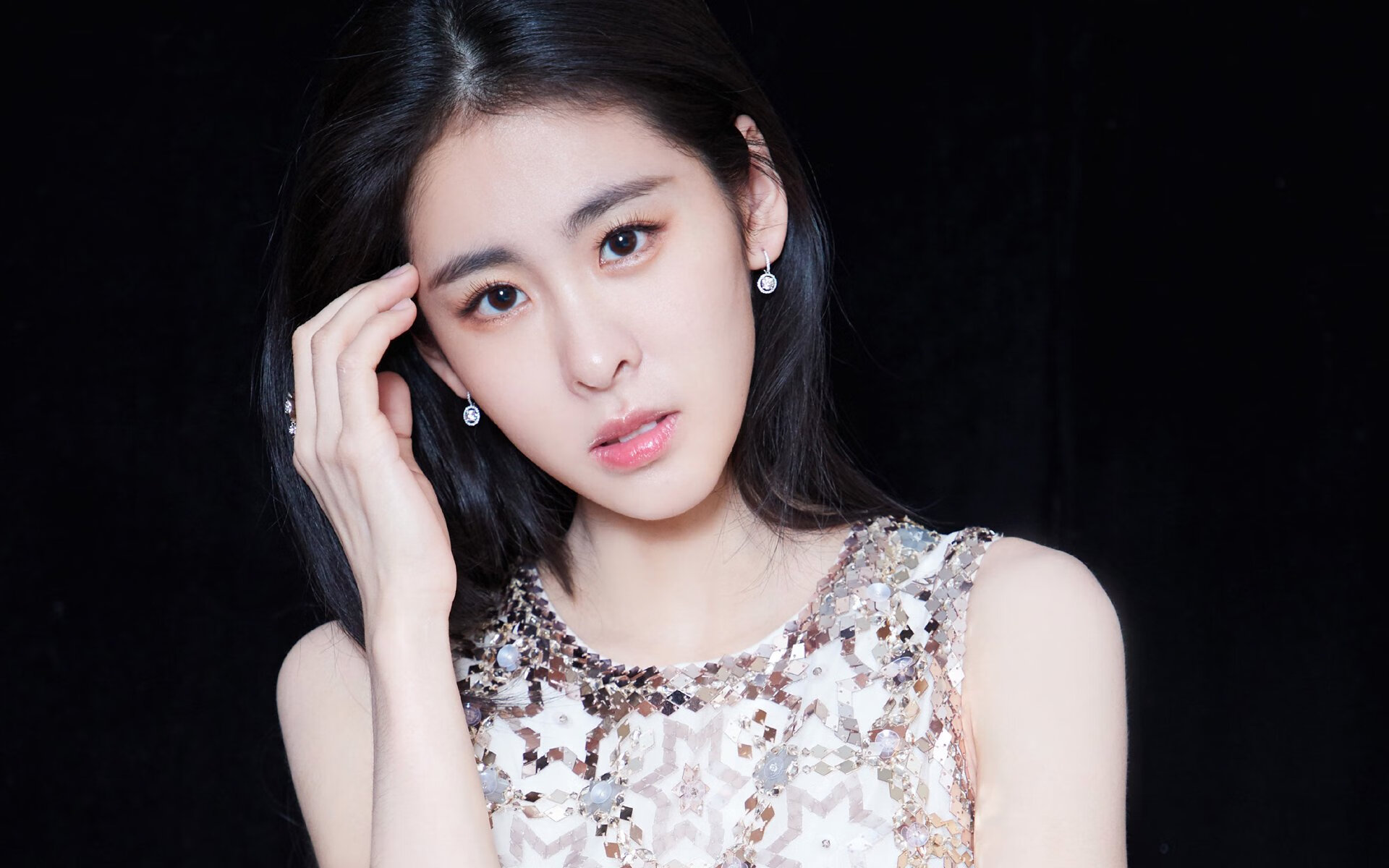 绿茵与硬木的狂想,当欧冠之星照亮NBA季后赛之夜