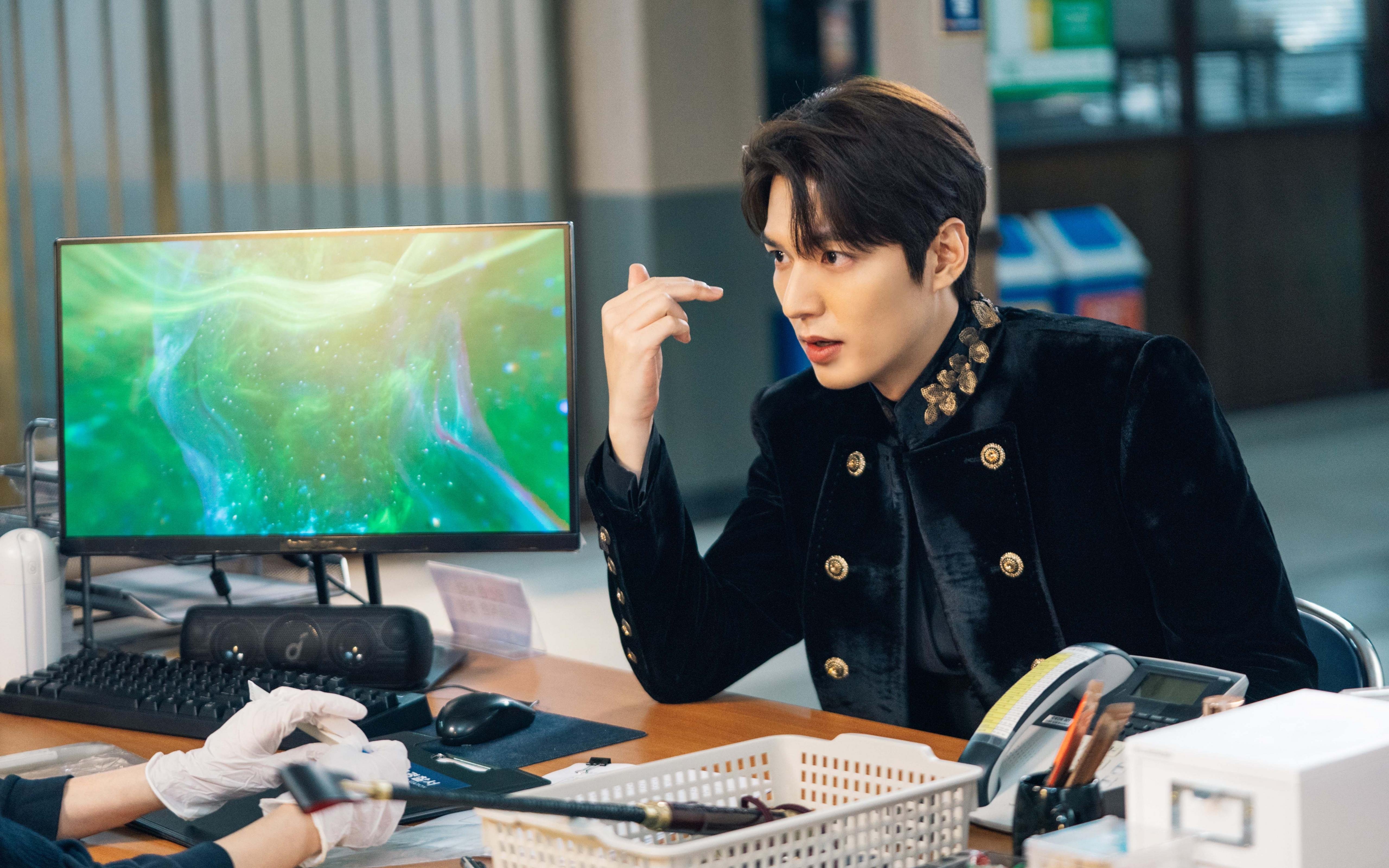 芬兰冬日战士终结皇马神话，巴斯托尼冰封维尼修斯获评满分