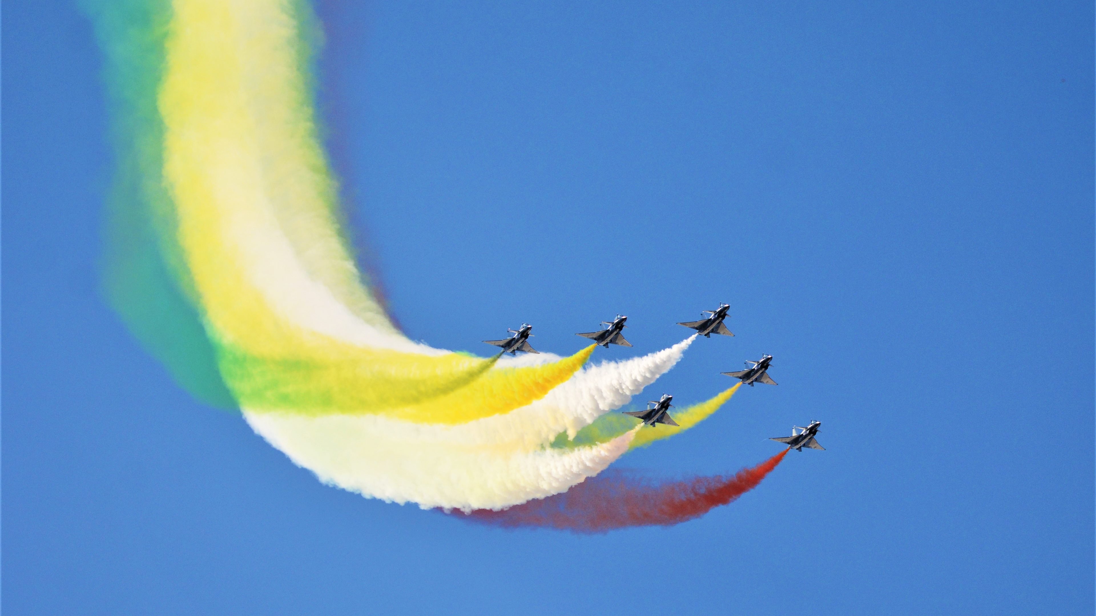 上海铁幕锁鹈鹕，一场非典型欧冠的战术启示录