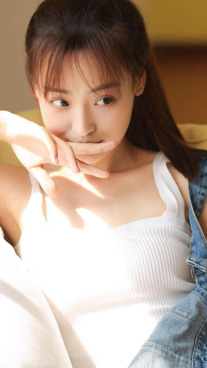 库里神迹与尼克斯绝杀，一场压力下的双重交响